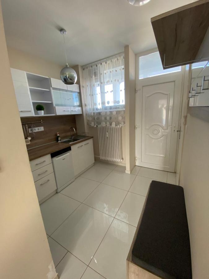 Zrinyi Central Apartman With Free Parking Ньиредьхаза Экстерьер фото