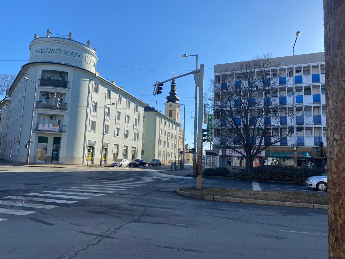 Zrinyi Central Apartman With Free Parking Ньиредьхаза Экстерьер фото